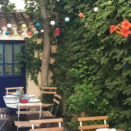 Grande Maison A - 13 Couchages, Salle De Jeux, Wi-fi, A Cote Du Marche Et Restaurants - Fr-1-784-12