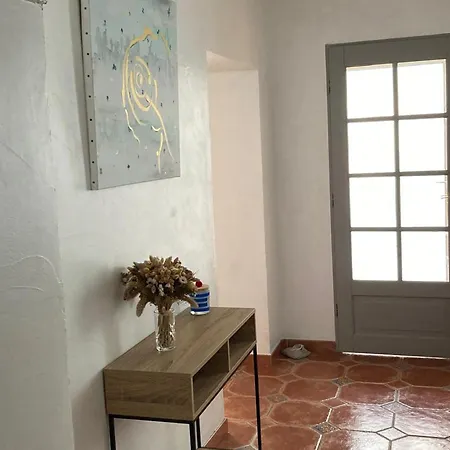 Grande Maison A - 13 Couchages, Salle De Jeux, Wi-fi, A Cote Du Marche Et Restaurants - Fr-1-784-12
